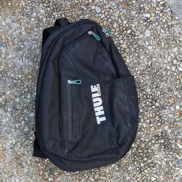 thule crossover sling pack
